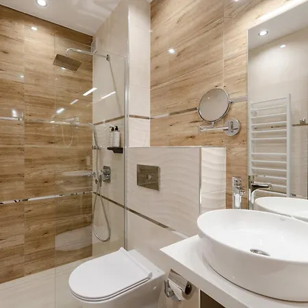 K&g Отель 4*